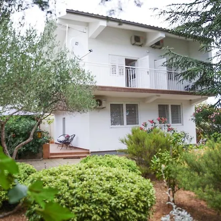 Holiday home Boho By The Sea House Pirovac